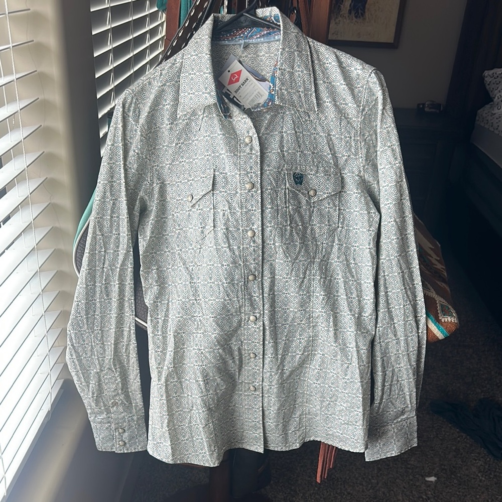 Gray Patterned Button-Up Shirt